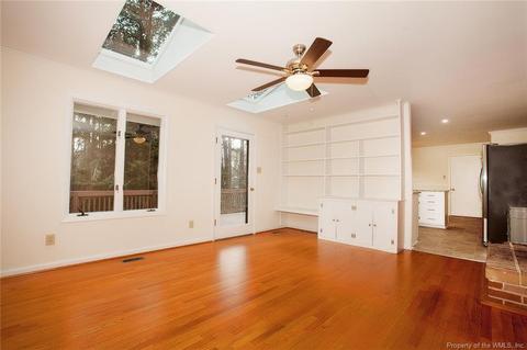 105 Bowstring Dr, Williamsburg, VA 23185 photo 17