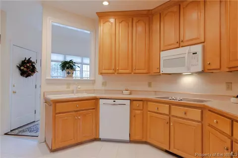 103 Harlech, Williamsburg, VA 23188 photo 12