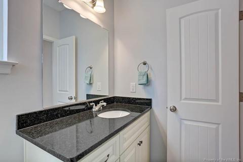 19 W Chamberlin Ave, Hampton, VA 23663 photo 17