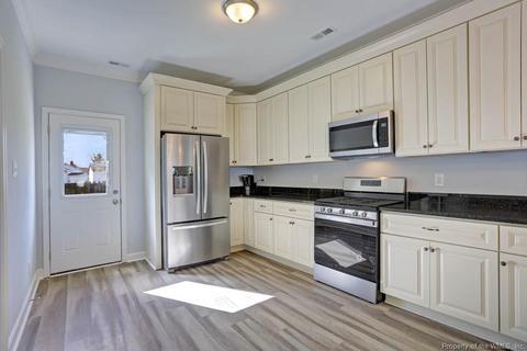 19 W Chamberlin Ave, Hampton, VA 23663 photo 10