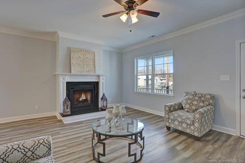 19 W Chamberlin Ave, Hampton, VA 23663 photo 5