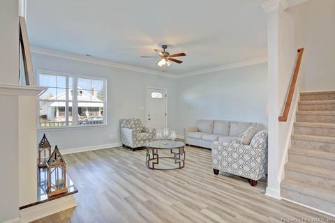 19 W Chamberlin Ave, Hampton, VA 23663 photo 8