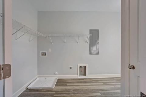 19 W Chamberlin Ave, Hampton, VA 23663 photo 14