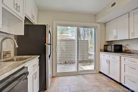 67 Summer E, Williamsburg, VA 23188 photo 1