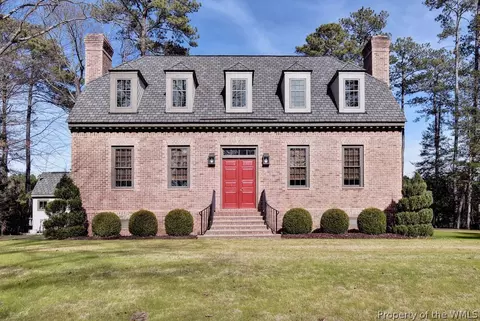 911 Smithfield Blvd, Smithfield, VA 23430 photo 4