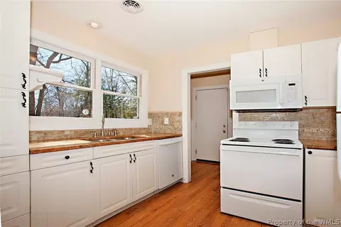 1107 Jamestown Rd, Williamsburg, VA 23185 photo 17