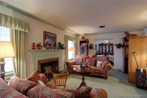 4102 Chippendale Ct, Hampton, VA 23666 photo 4