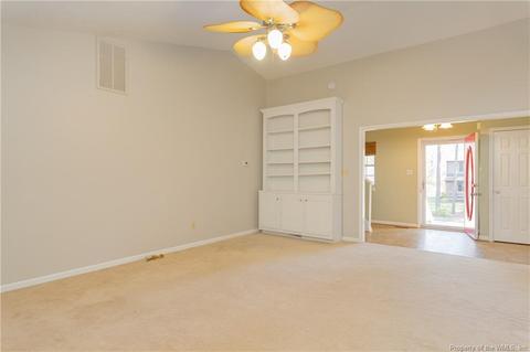 106 Patrick Henry Dr, Williamsburg, VA 23185 photo 10