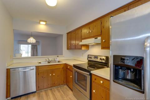 13 Palmerston Dr, Hampton, VA 23669 photo 6