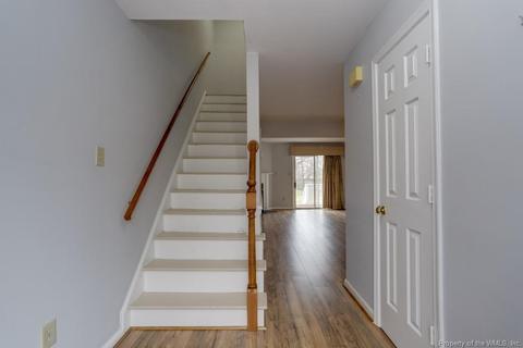 13 Palmerston Dr, Hampton, VA 23669 photo 4