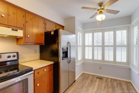 13 Palmerston Dr, Hampton, VA 23669 photo 8
