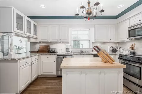 103 Woodmere Dr, Williamsburg, VA 23185 photo 5