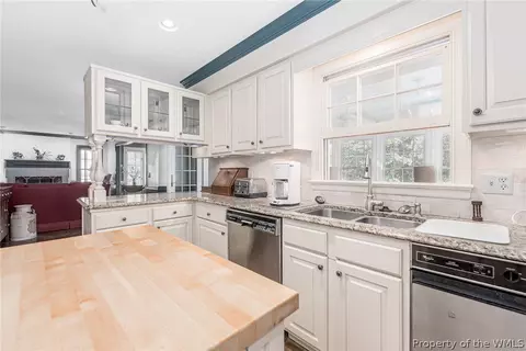 103 Woodmere Dr, Williamsburg, VA 23185 photo 6