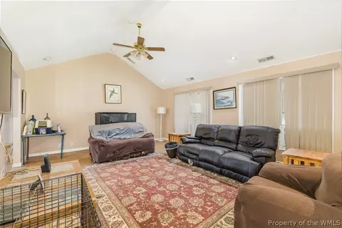 79 Marina Dr, Surry, VA 23883 photo 4