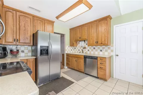 79 Marina Dr, Surry, VA 23883 photo 2