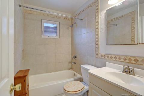 21 Bland St, Hampton, VA 23669 photo 8