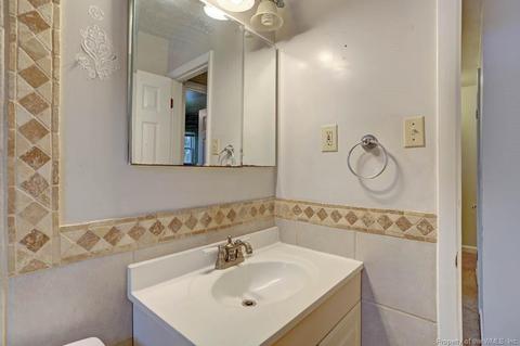 21 Bland St, Hampton, VA 23669 photo 9