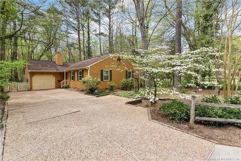 110 Patrick Henry Dr, Williamsburg, VA 23185 photo 2