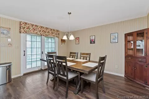 110 Patrick Henry Dr, Williamsburg, VA 23185 photo 8