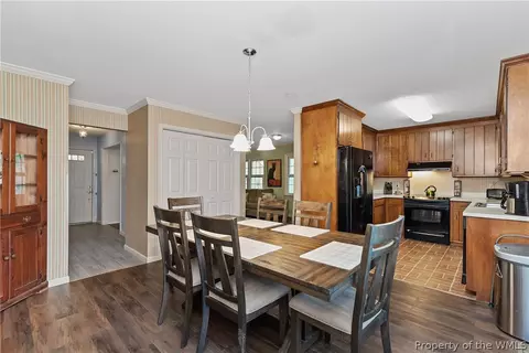 110 Patrick Henry Dr, Williamsburg, VA 23185 photo 9