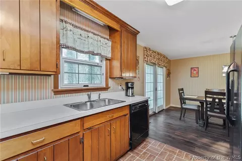 110 Patrick Henry Dr, Williamsburg, VA 23185 photo 12