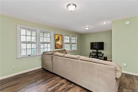 110 Patrick Henry Dr, Williamsburg, VA 23185 photo 6