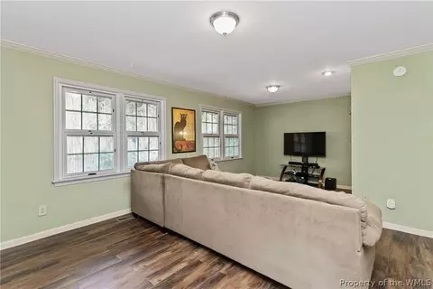 110 Patrick Henry Dr, Williamsburg, VA 23185 photo 6