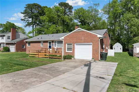 1794 Revere Dr, Hampton, VA 23664 photo 2