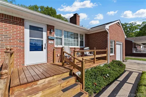 1794 Revere Dr, Hampton, VA 23664 photo 4