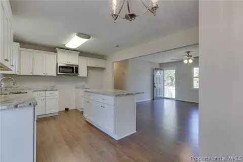 4002 W Weaver Rd, Hampton, VA 23666 photo 13