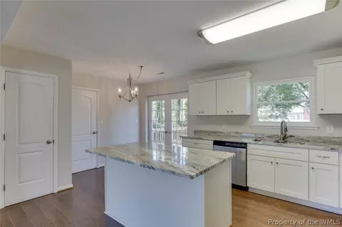 4002 W Weaver Rd, Hampton, VA 23666 photo 16