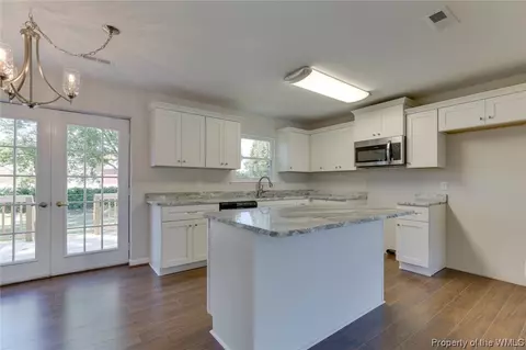 4002 W Weaver Rd, Hampton, VA 23666 photo 14