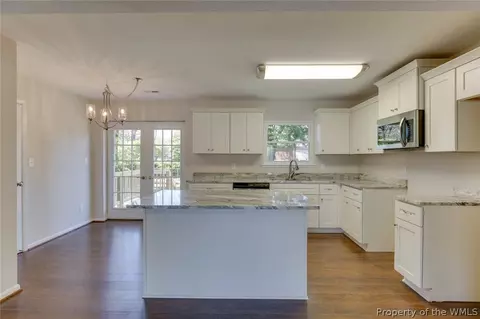 4002 W Weaver Rd, Hampton, VA 23666 photo 15