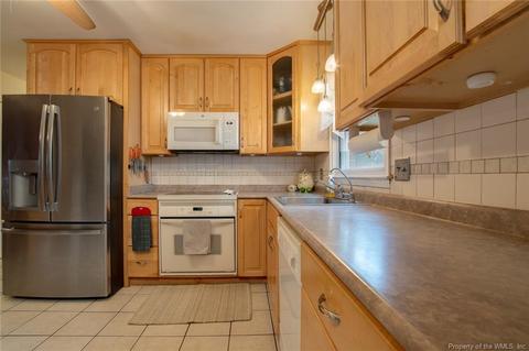 339 Brout Dr, Hampton, VA 23666 photo 6