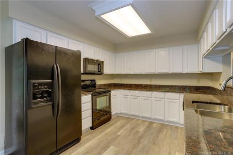 13 Tabatha Cir, Hampton, VA 23666 photo 14