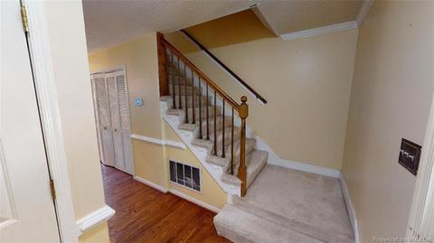 200 Woodburn Dr, Hampton, VA 23664 photo 5