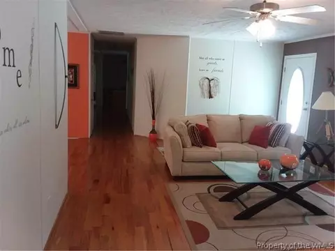 226 Syringa Rd, Topping, VA 23169 photo 5