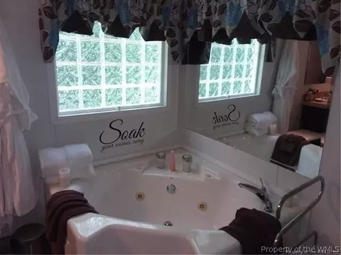 226 Syringa Rd, Topping, VA 23169 photo 20