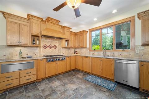 107 Creekview Ln, Hampton, VA 23669 photo 15