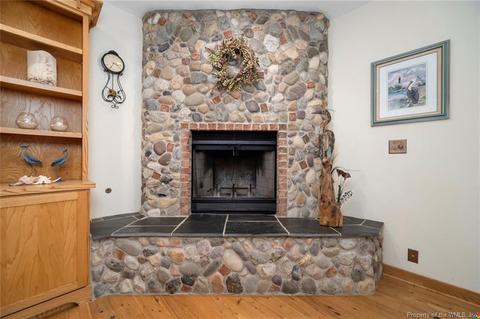 107 Creekview Ln, Hampton, VA 23669 photo 7
