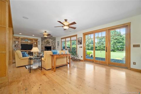 107 Creekview Ln, Hampton, VA 23669 photo 9