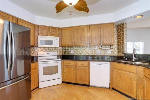 212 Dunn Cir, Hampton, VA 23666 photo 18