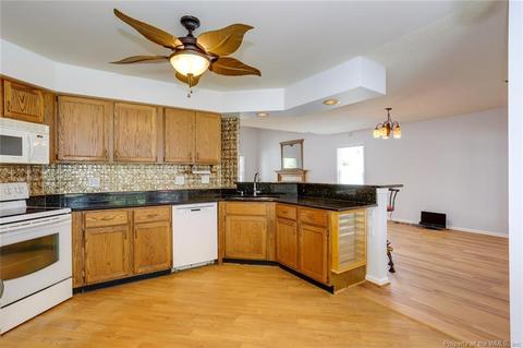 212 Dunn Cir, Hampton, VA 23666 photo 17