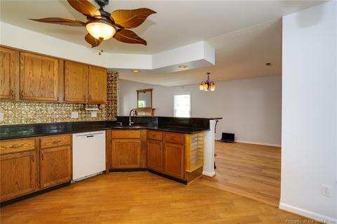212 Dunn Cir, Hampton, VA 23666 photo 21