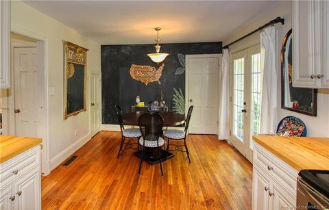 297 E Queens Dr, Williamsburg, VA 23185 photo 8