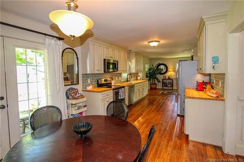 297 E Queens Dr, Williamsburg, VA 23185 photo 6