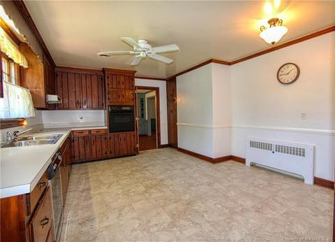 107 Stonehurst Rd, Hampton, VA 23669 photo 5