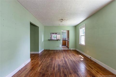 308 Cherokee Rd, Hampton, VA 23661 photo 5