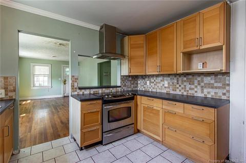 308 Cherokee Rd, Hampton, VA 23661 photo 6