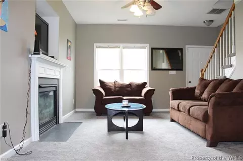 16 David Dr, Hampton, VA 23666 photo 4